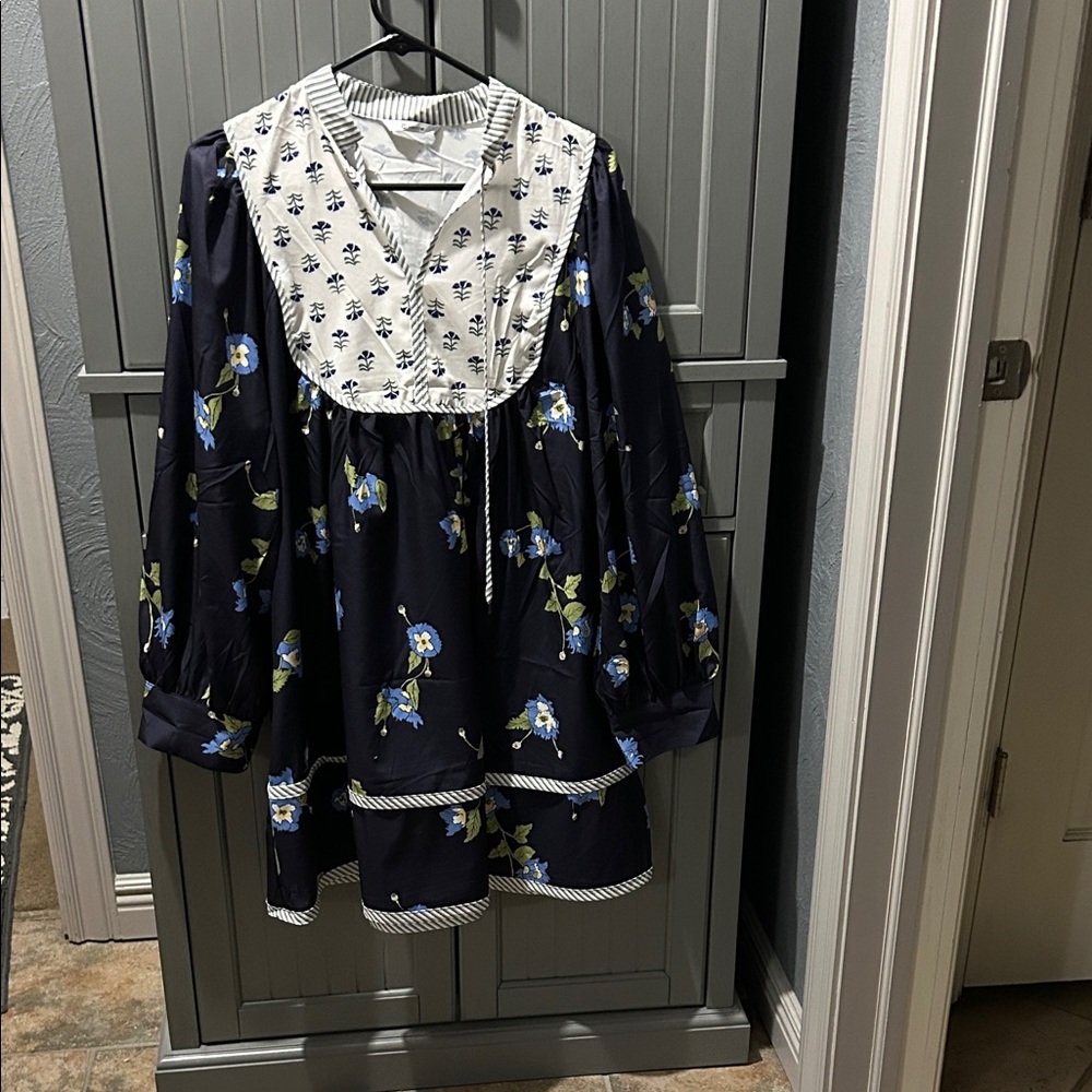 Floral Long Sleeve Dress - Navy and White